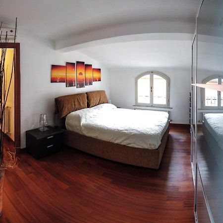Stupenda Mansarda Centralissima, Finiture Di Lusso Carrara Zewnętrze zdjęcie