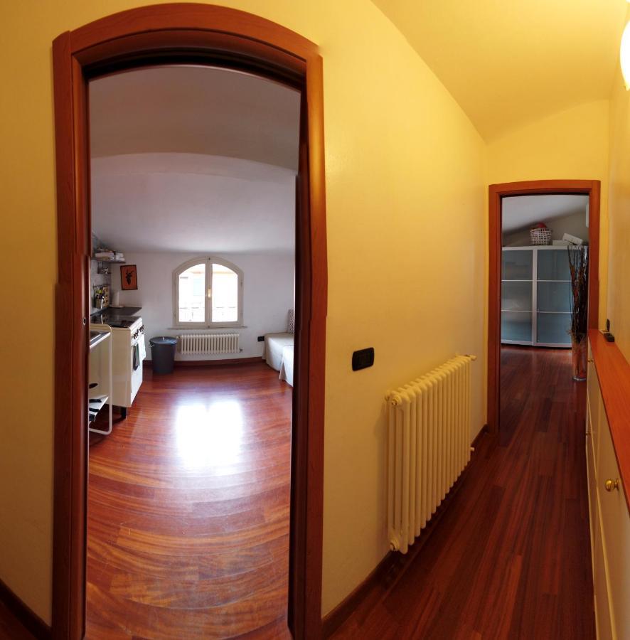 Stupenda Mansarda Centralissima, Finiture Di Lusso Carrara Zewnętrze zdjęcie