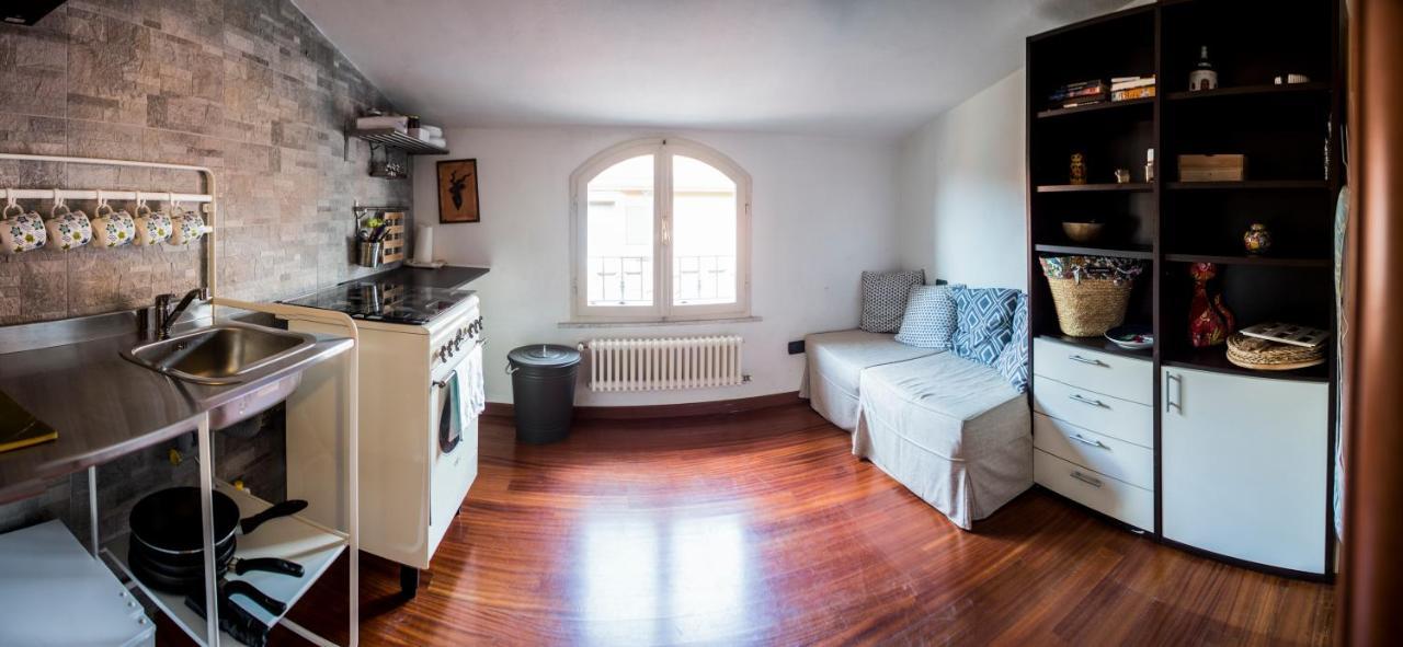 Stupenda Mansarda Centralissima, Finiture Di Lusso Carrara Zewnętrze zdjęcie